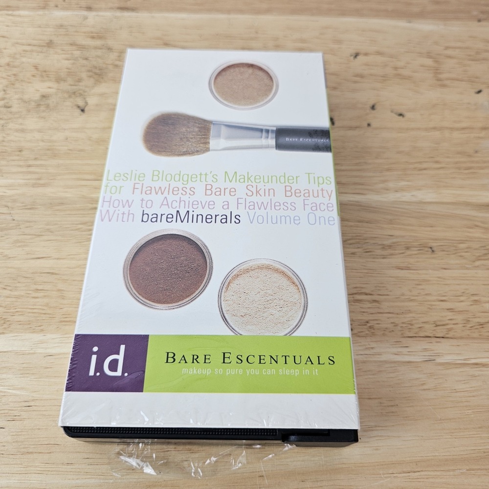 I.d. BARE ESCENTUALS LESLIE BLODGETT'S Makeunder Tips VHS tape NEW Tutorial